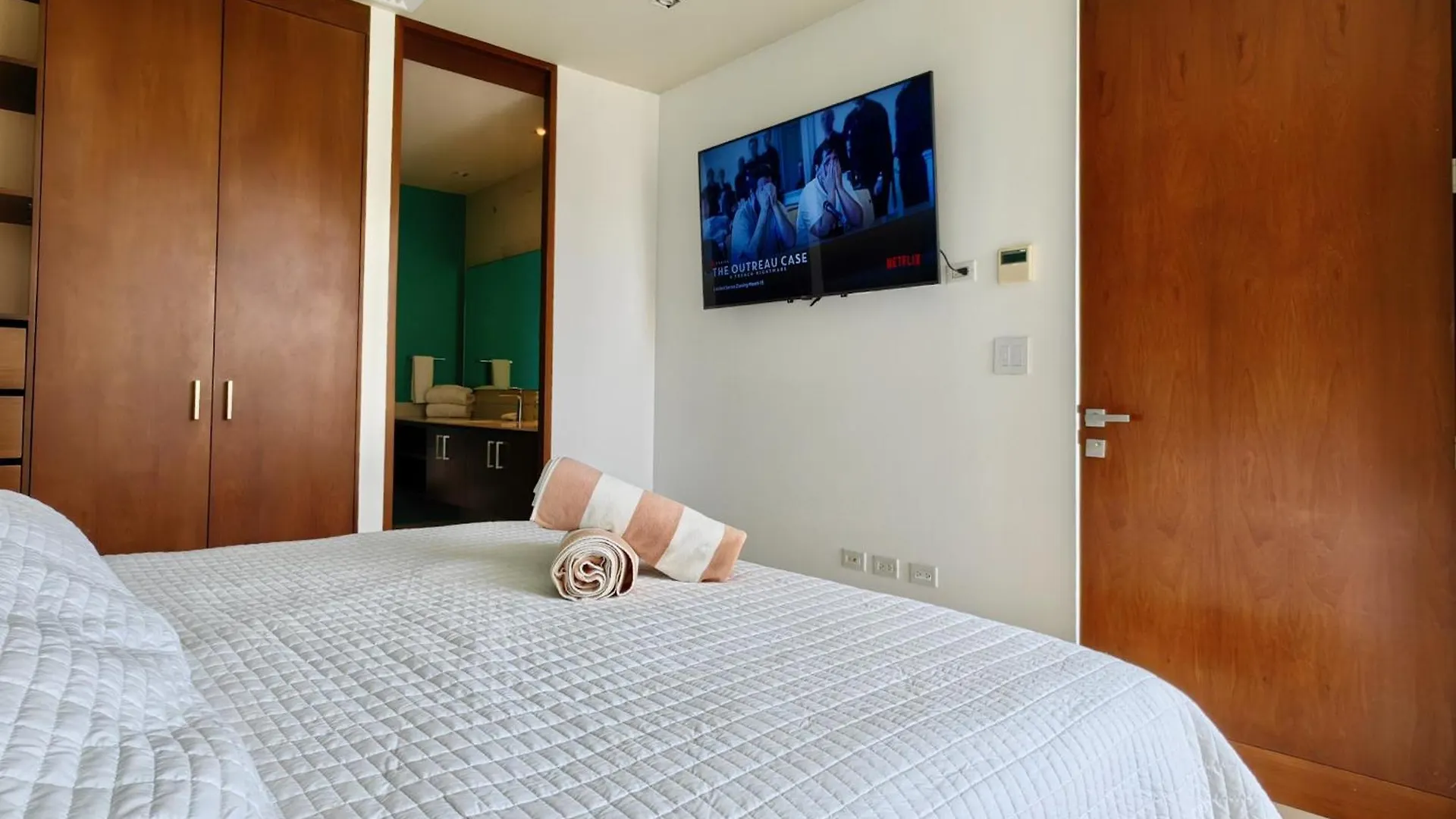 Miranda 315 By Booking Guys Playa del Carmen Mexico